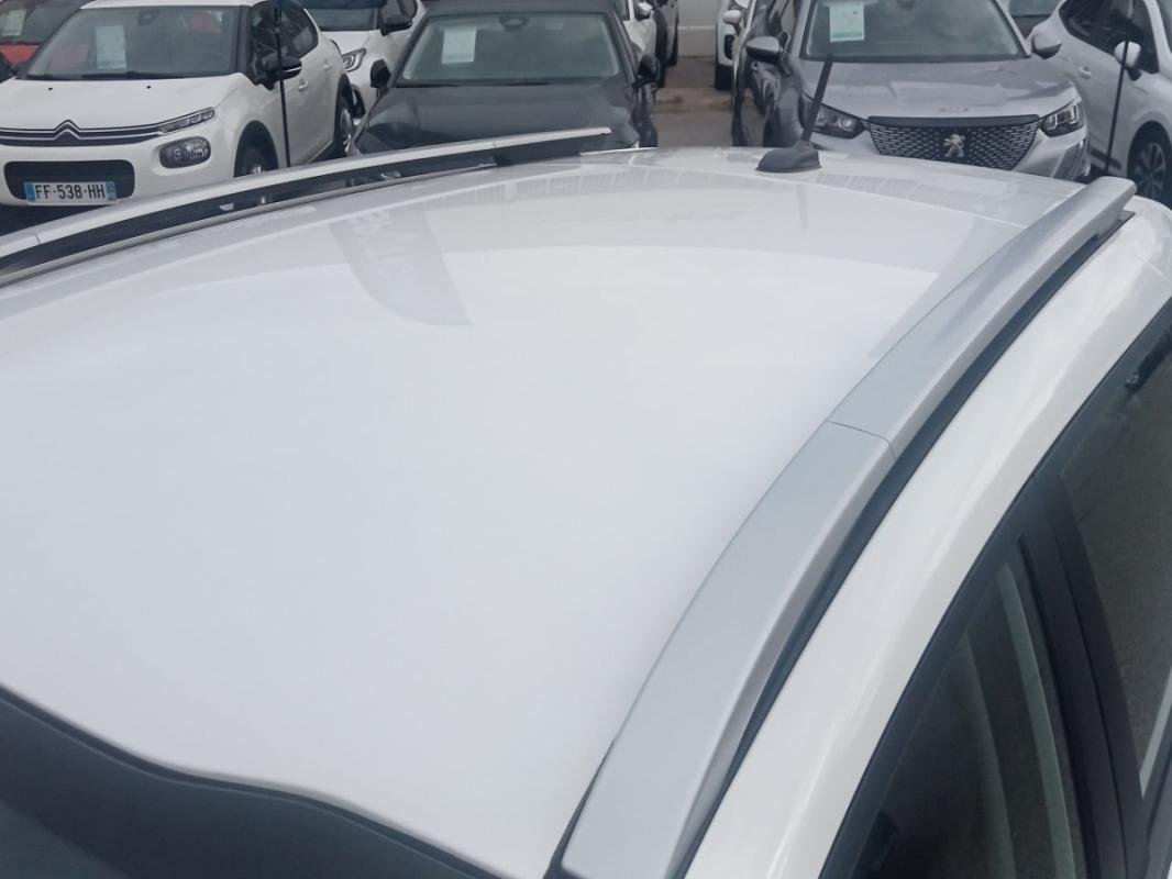 Kia Stonic - Photo 37