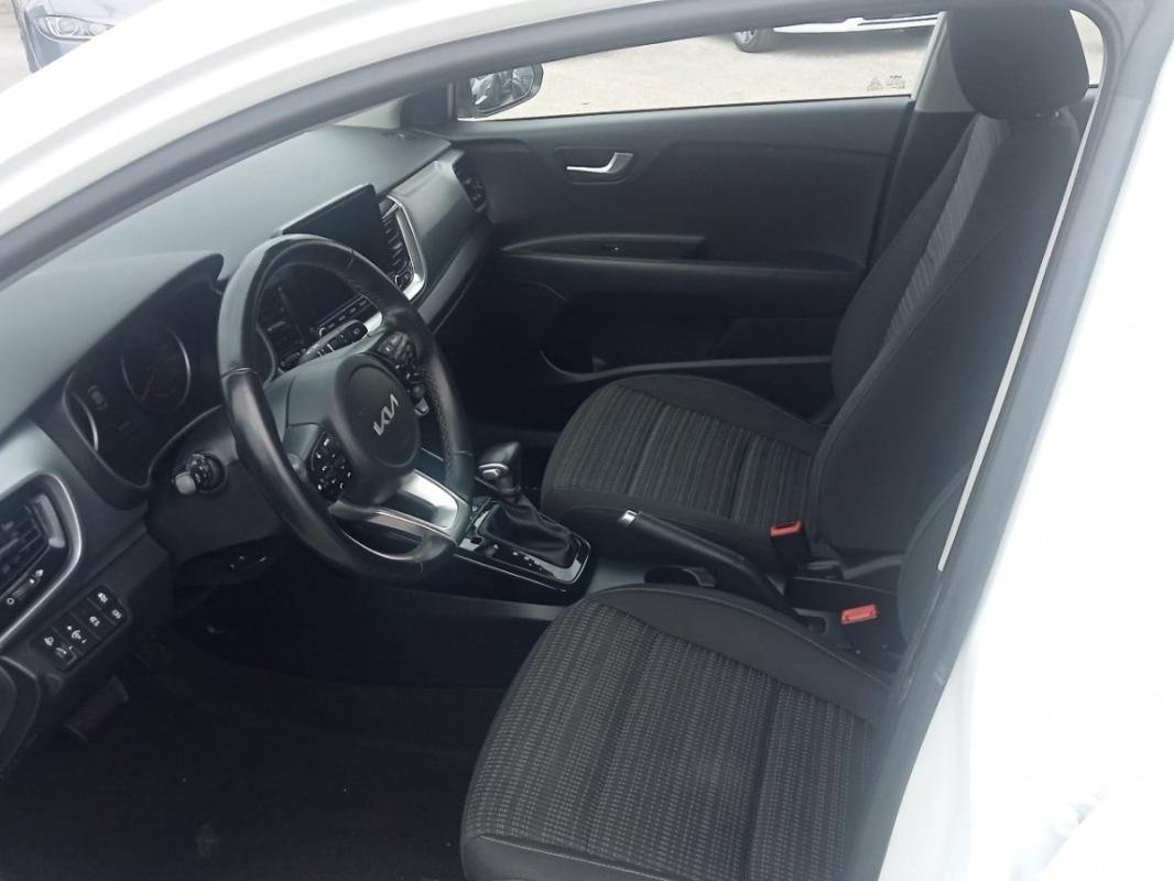 Kia Stonic - Photo 9