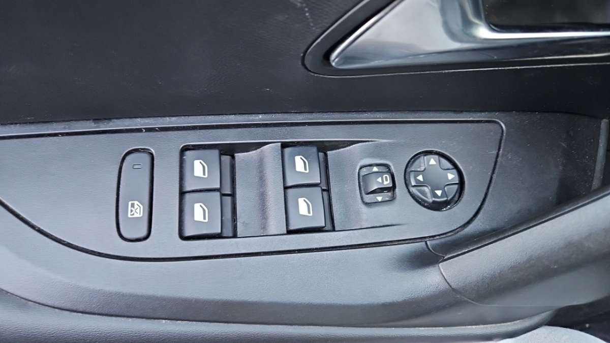 Peugeot 2008 - Photo 25