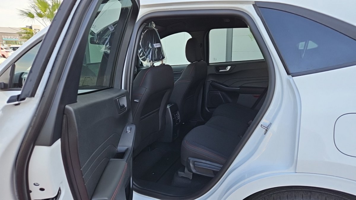 Ford Kuga - Photo 11