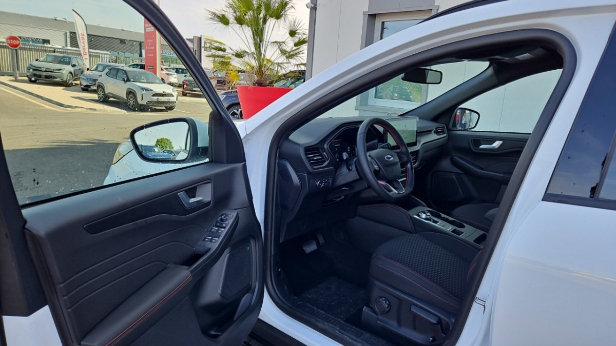 Ford Kuga - Photo 13