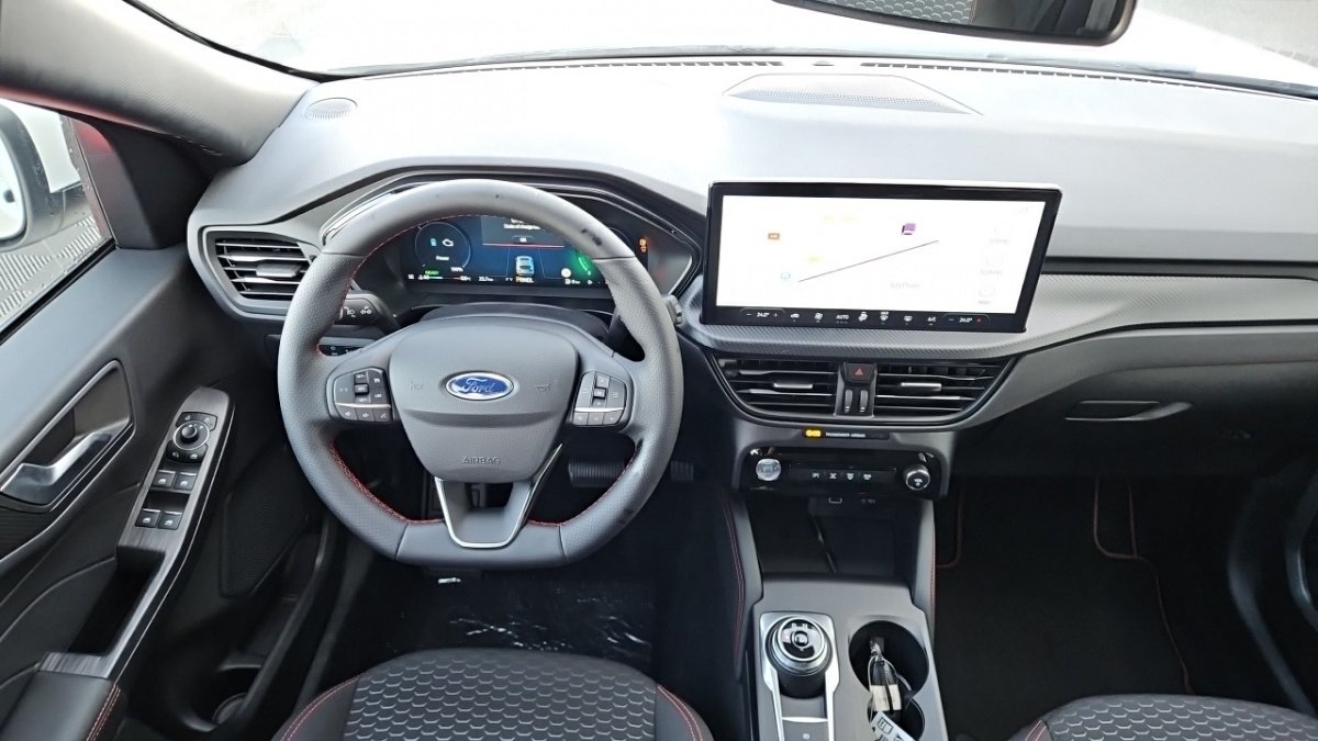 Ford Kuga - Photo 15
