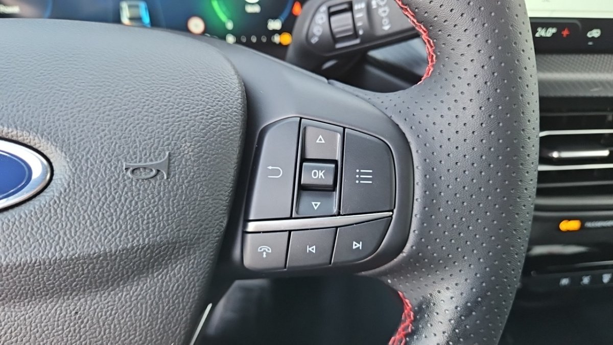 Ford Kuga - Photo 21