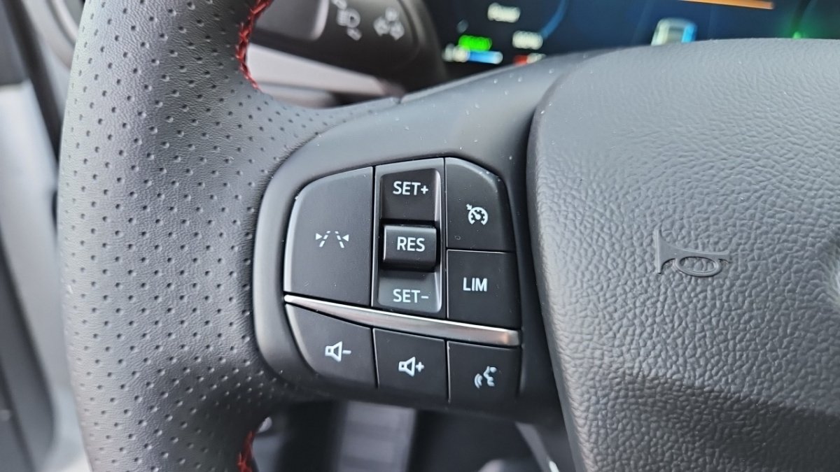 Ford Kuga - Photo 22