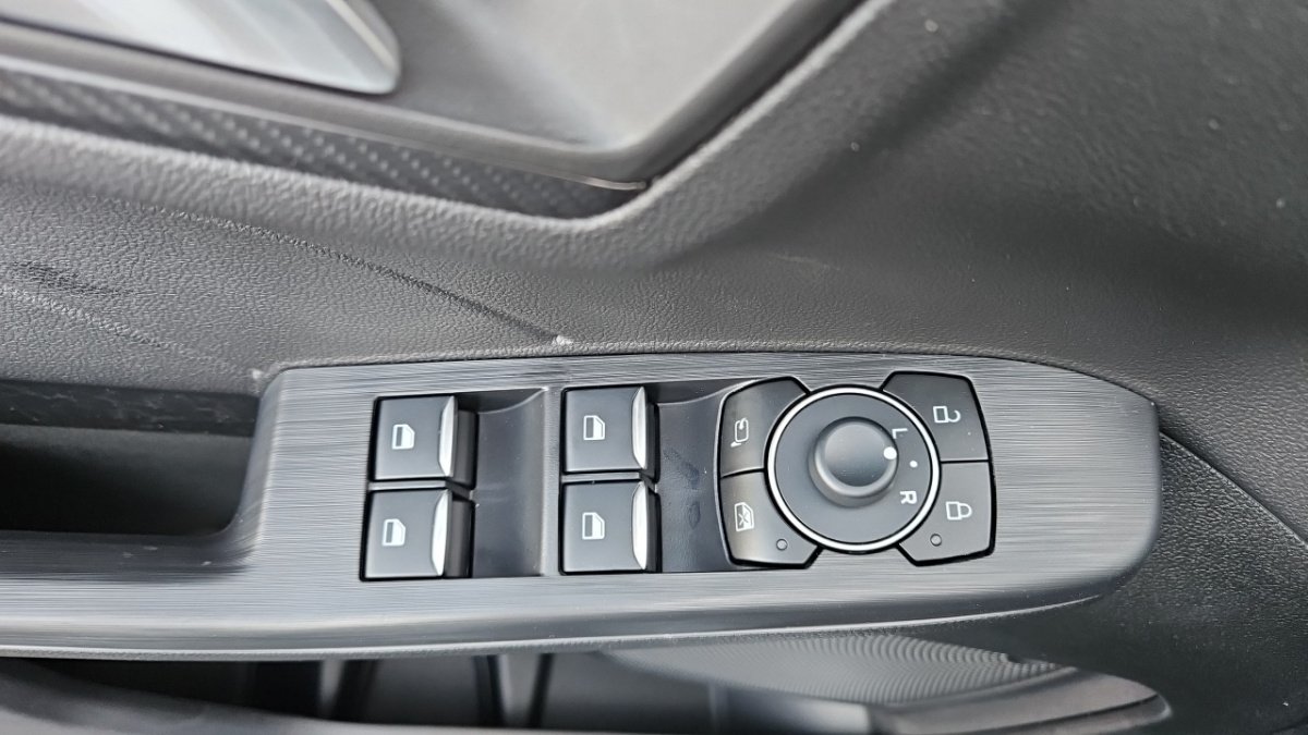 Ford Kuga - Photo 26