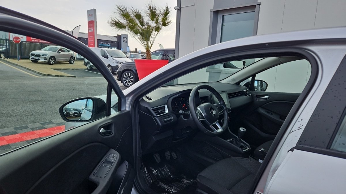 Renault Clio - Photo 12