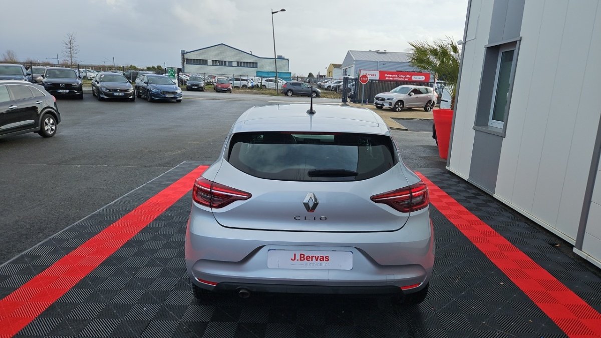 Renault Clio - Photo 4