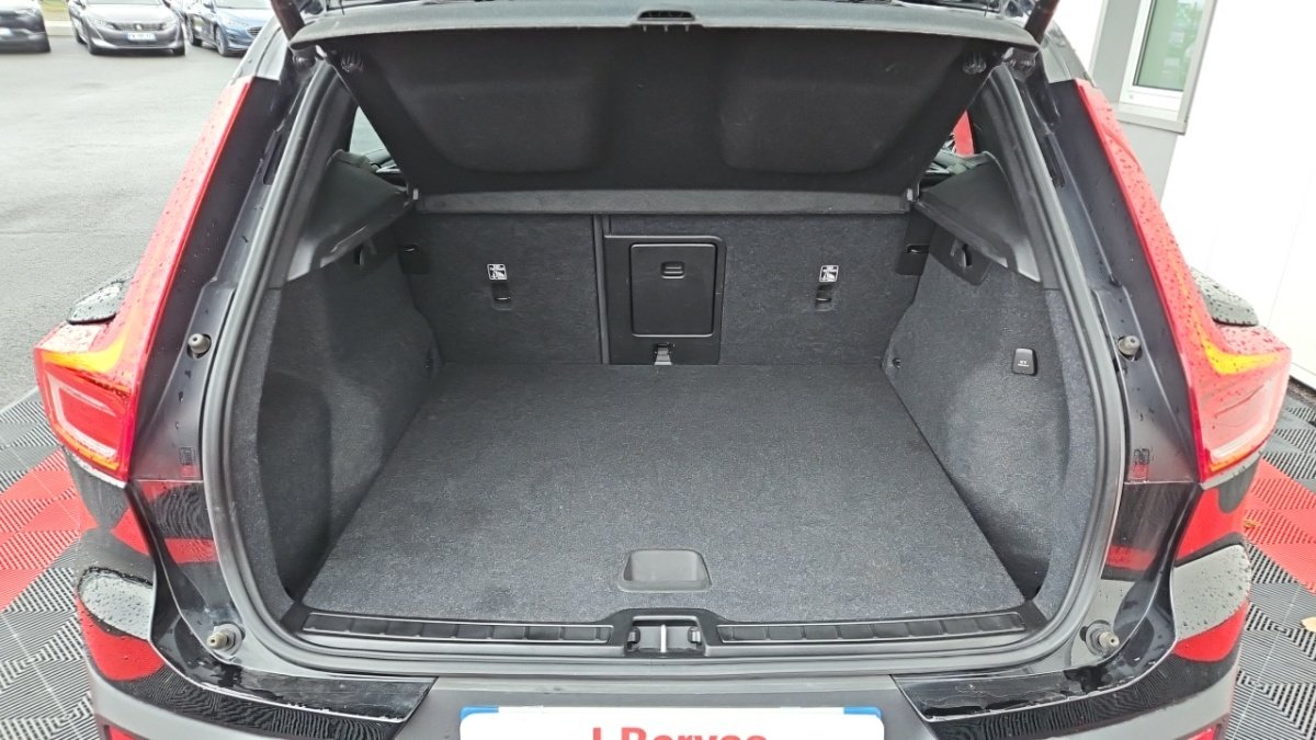 Volvo XC40 - Photo 9