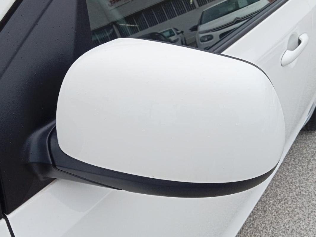 Kia Picanto - Photo 23