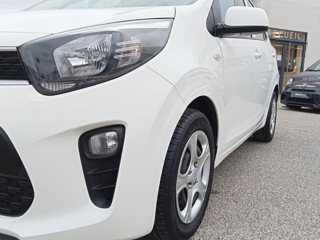 Kia Picanto - Photo 24