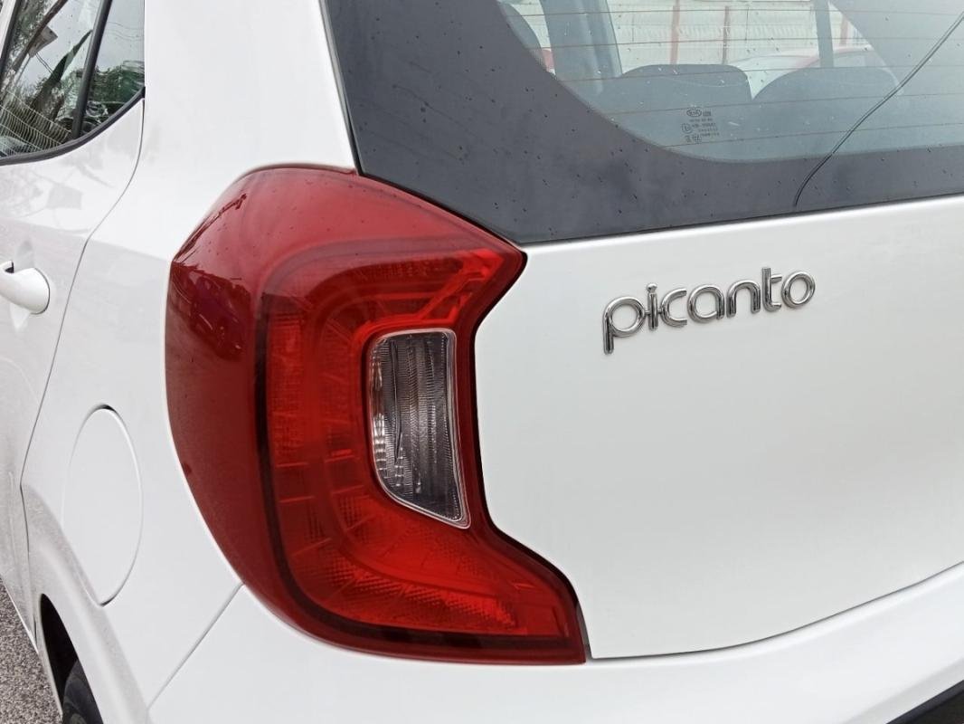Kia Picanto - Photo 25