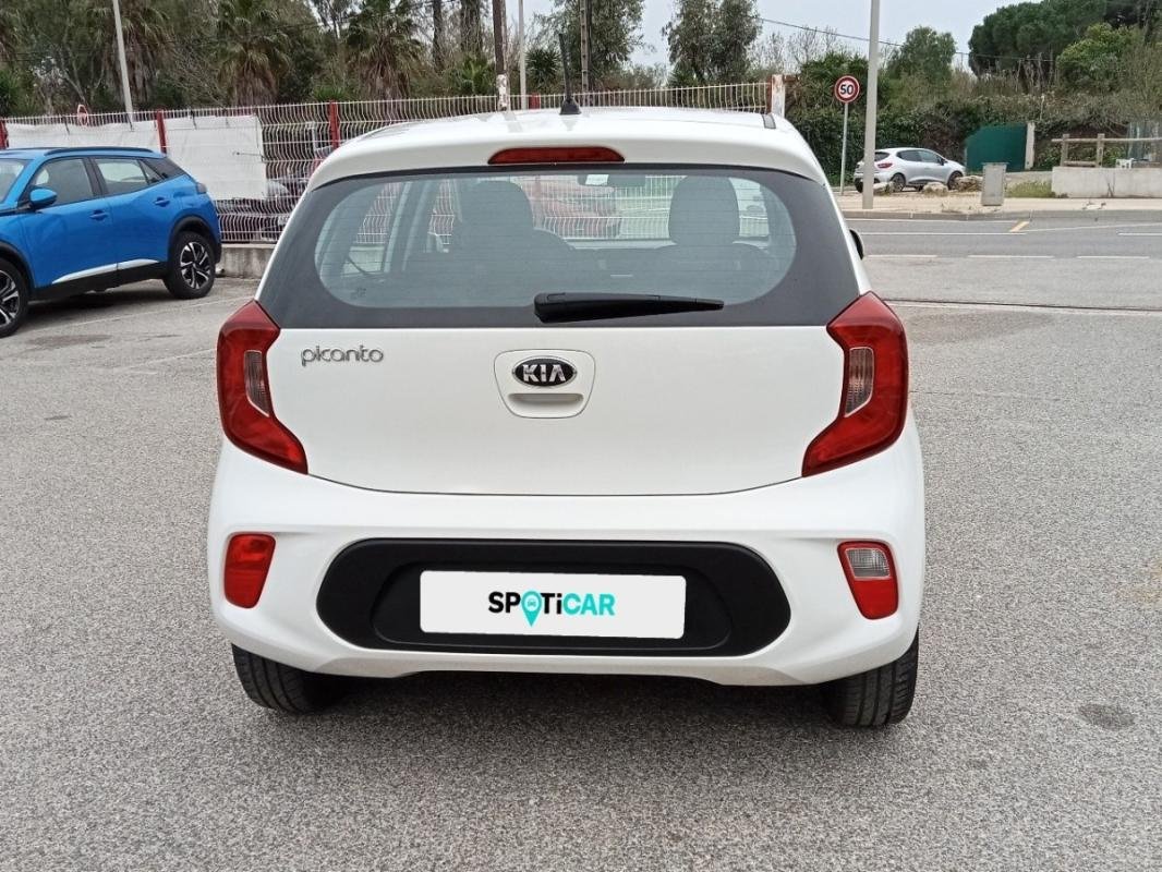 Kia Picanto - Photo 39