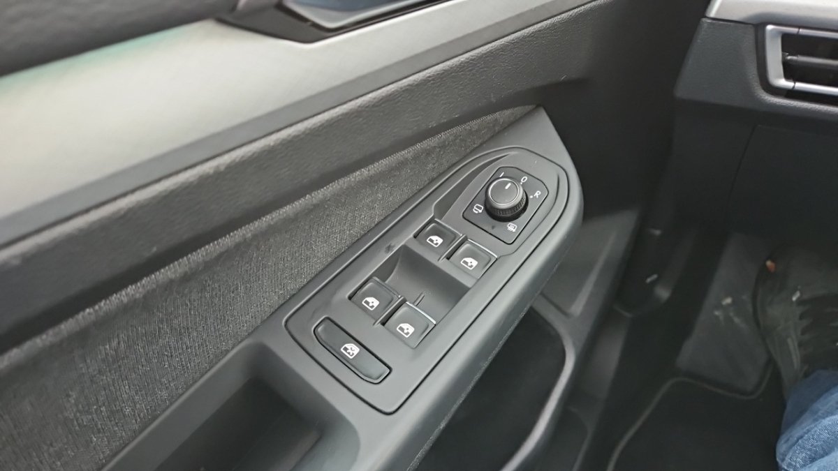 Volkswagen Golf SW - Photo 24