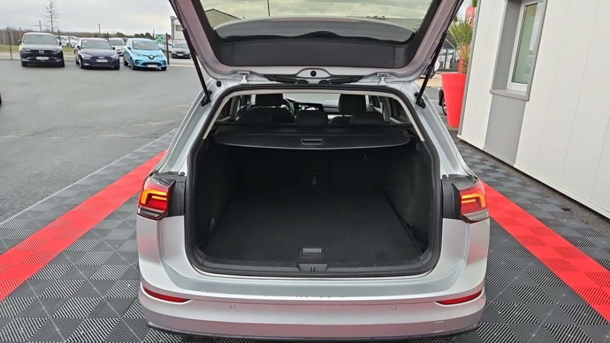 Volkswagen Golf SW - Photo 9