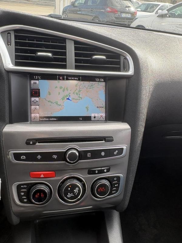 Citroën C4 - Photo 12