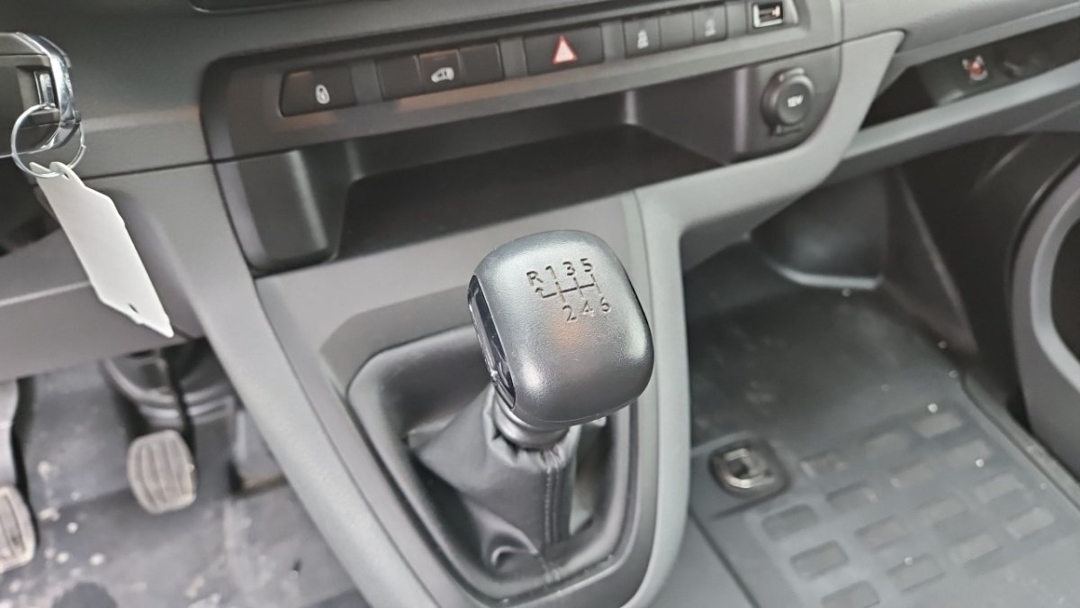Peugeot Expert - Photo 24