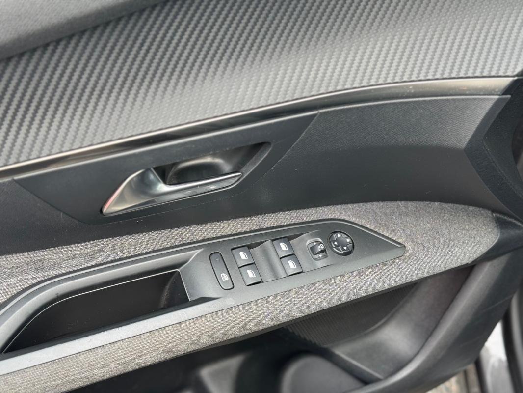Peugeot 3008 - Photo 10