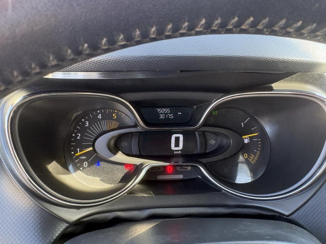 Renault Captur - Photo 11