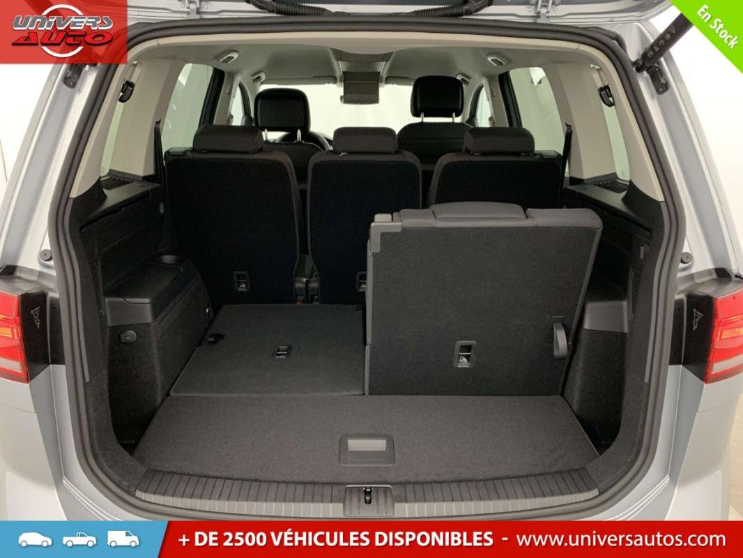 Volkswagen Touran - Photo 11