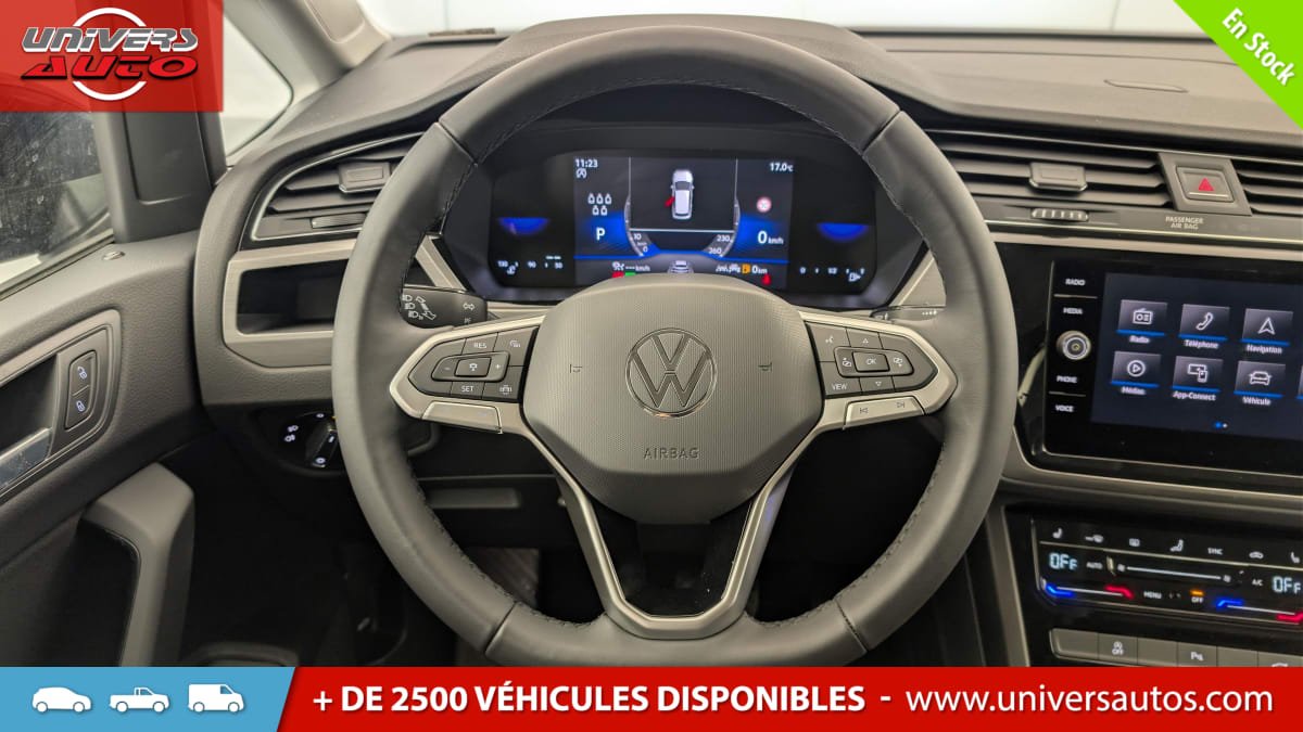 Volkswagen Touran - Photo 35