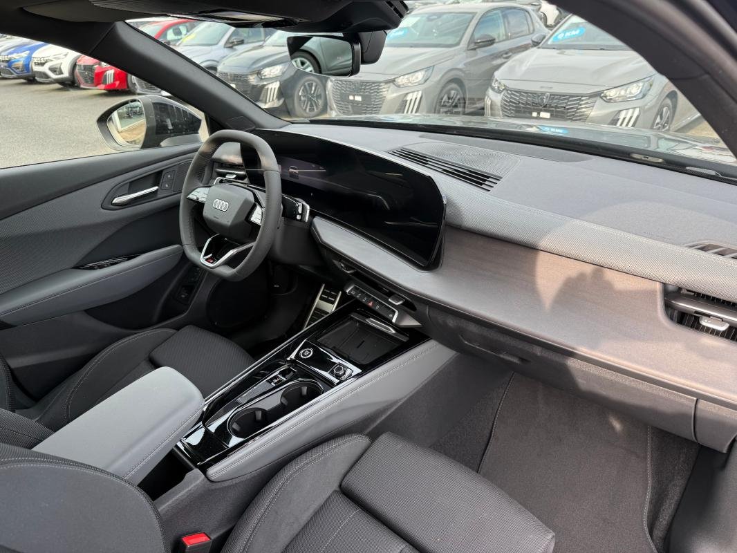 Audi Q3 - Photo 46