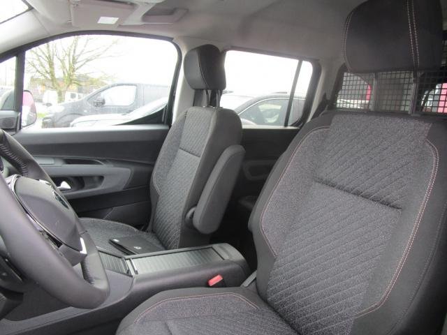 Peugeot Rifter - Photo 12