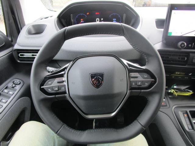 Peugeot Rifter - Photo 13