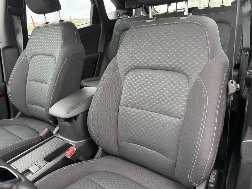 Ford Kuga - Photo 10