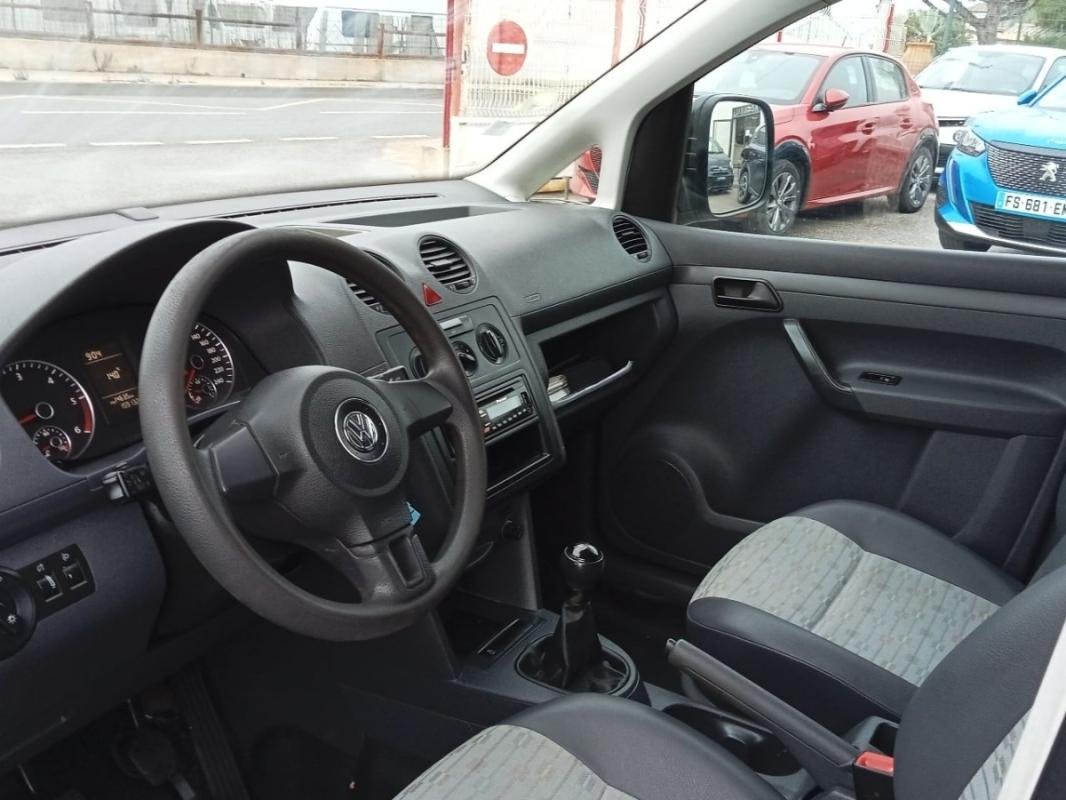 Volkswagen Caddy Van - Photo 9