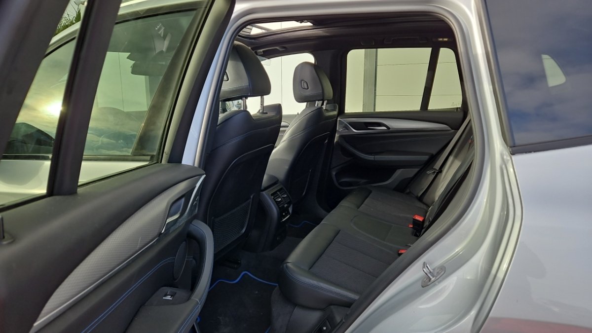 BMW X3 - Photo 11
