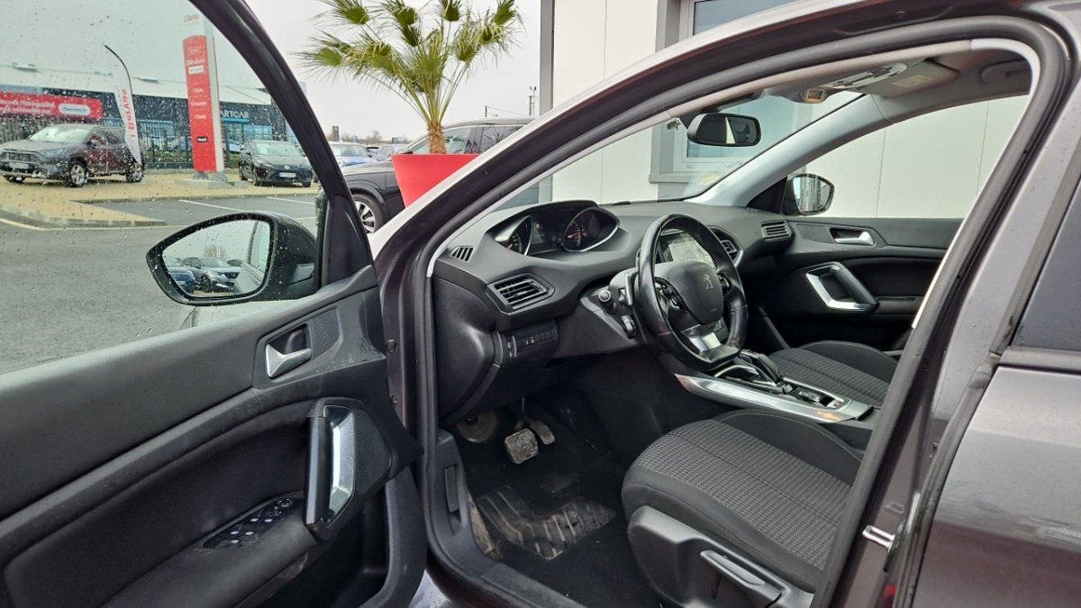 Peugeot 308 - Photo 12