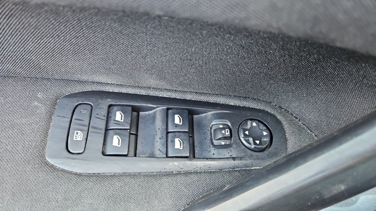 Peugeot 308 - Photo 25