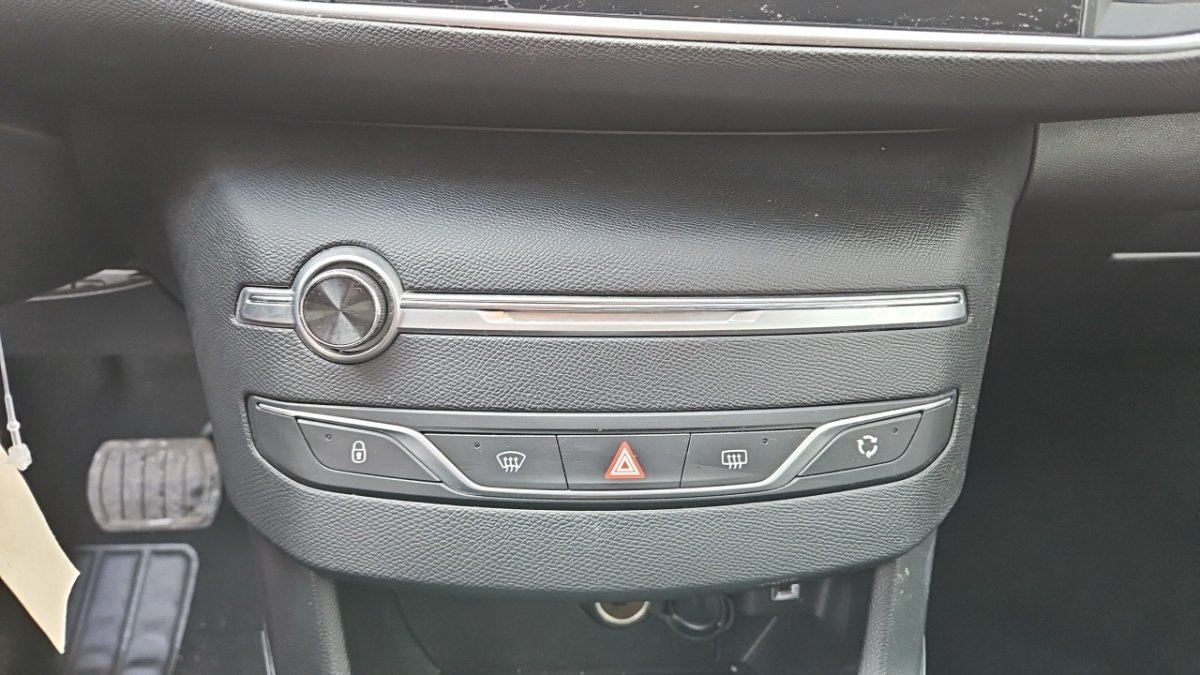 Peugeot 308 - Photo 28