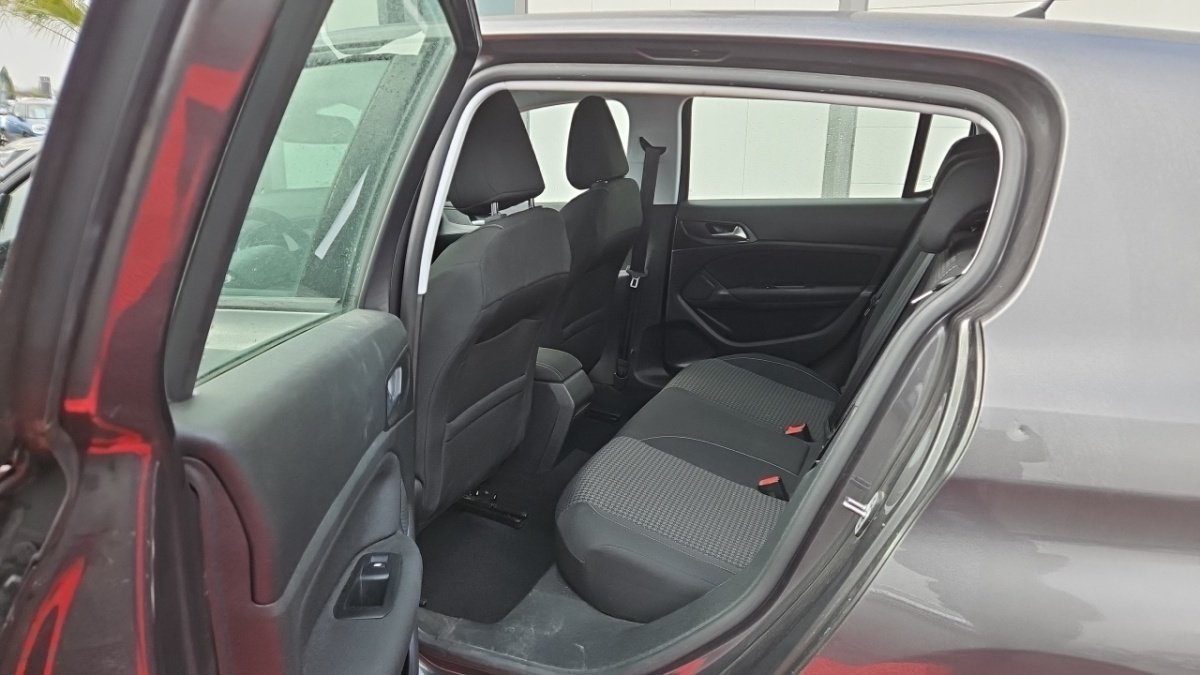 Peugeot 308 - Photo 10