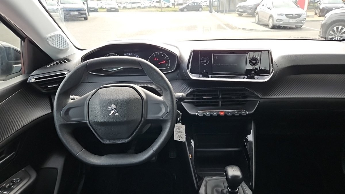 Peugeot 208 affaire - Photo 17