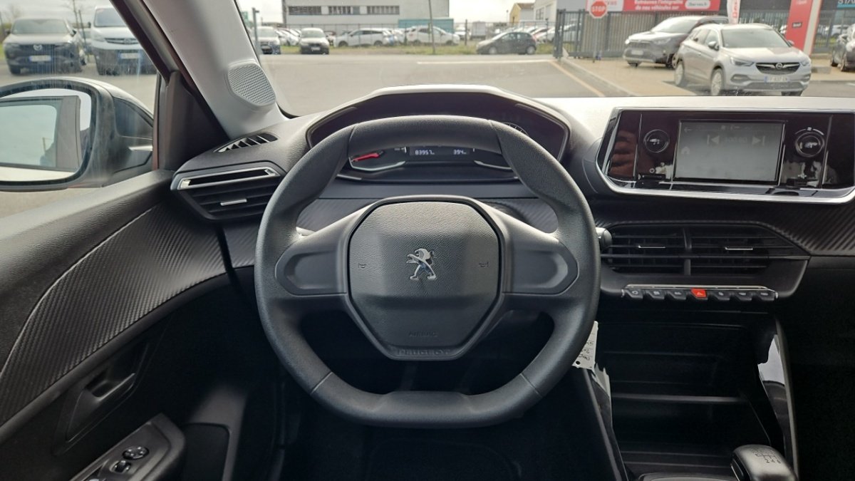 Peugeot 208 affaire - Photo 18