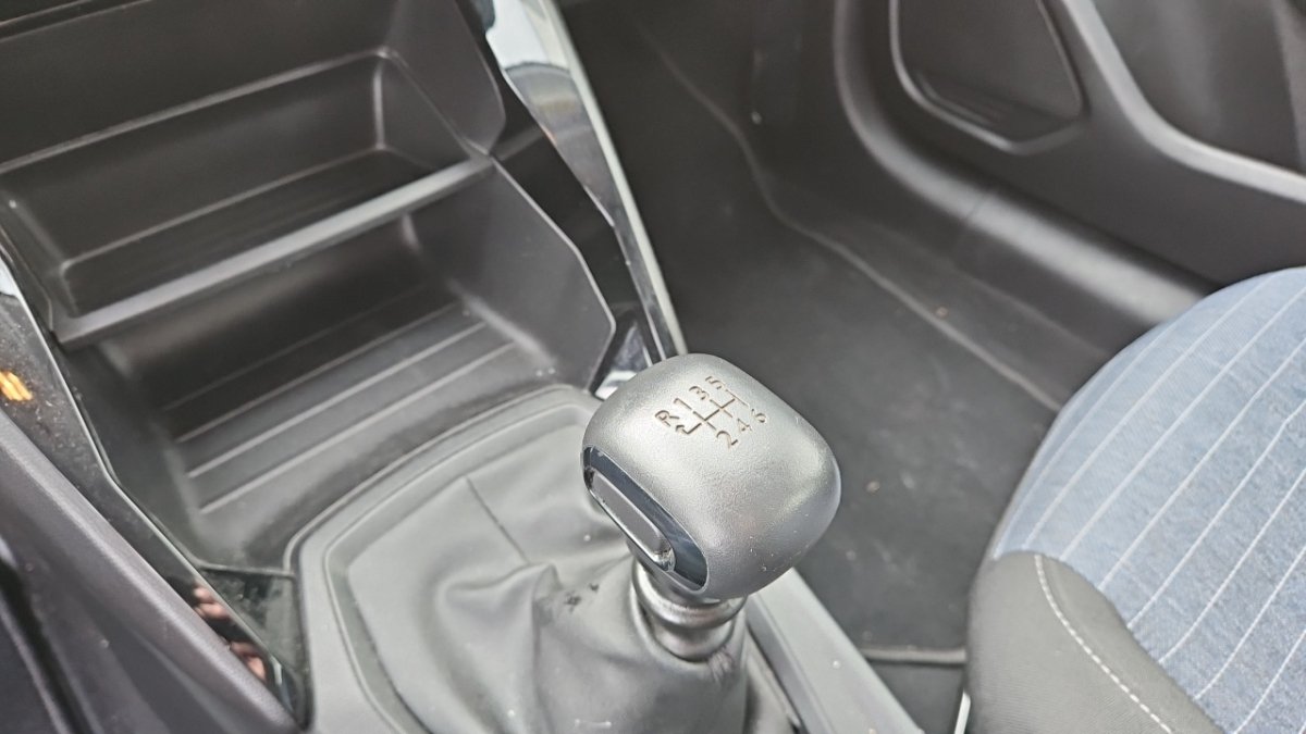 Peugeot 208 affaire - Photo 25