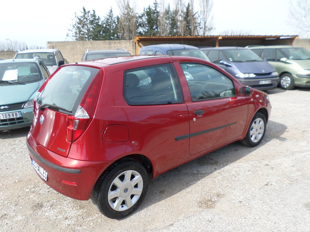 Fiat Punto - Photo 4