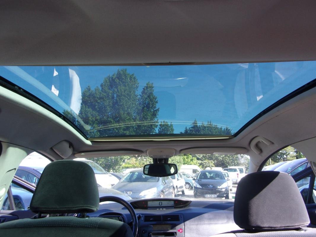 Citroën C4 - Photo 2