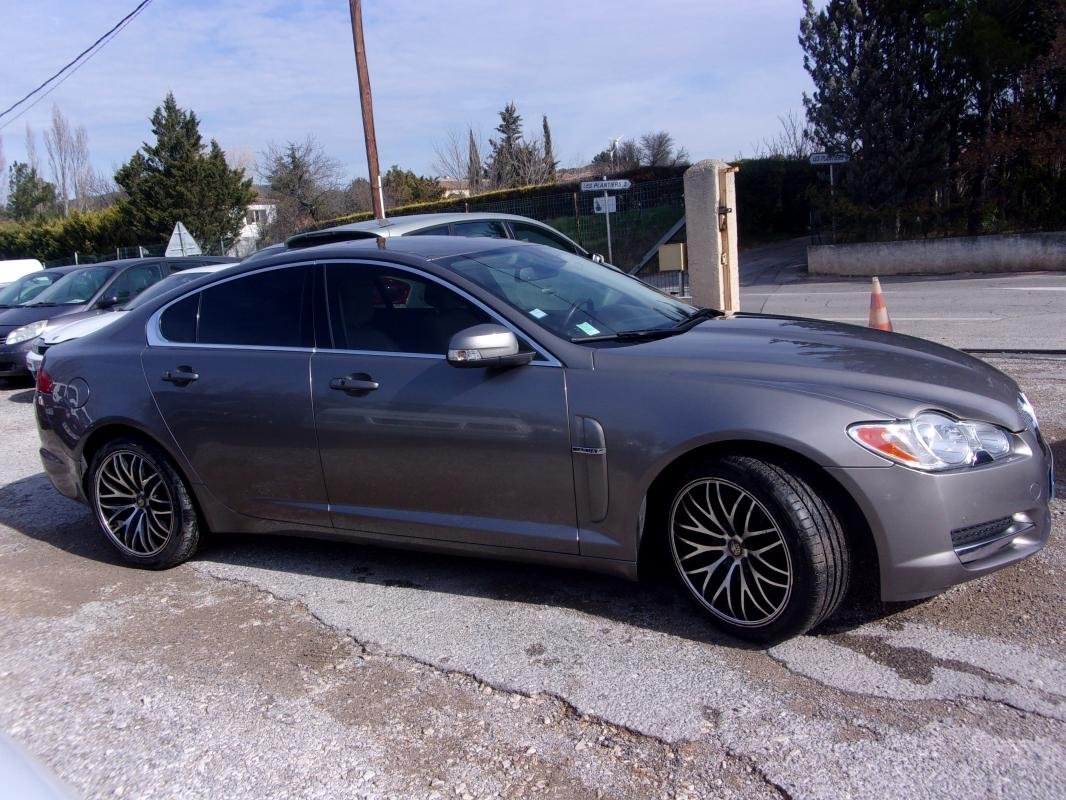 Jaguar XF - Photo 2