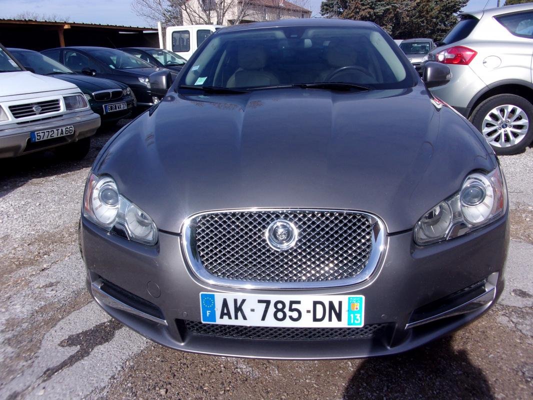 Jaguar XF - Photo 4