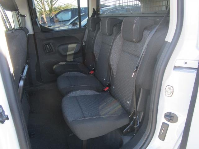 Peugeot Rifter - Photo 12