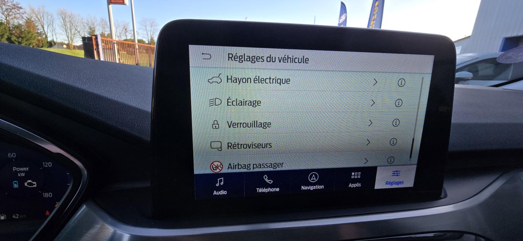 Ford Kuga - Photo 16