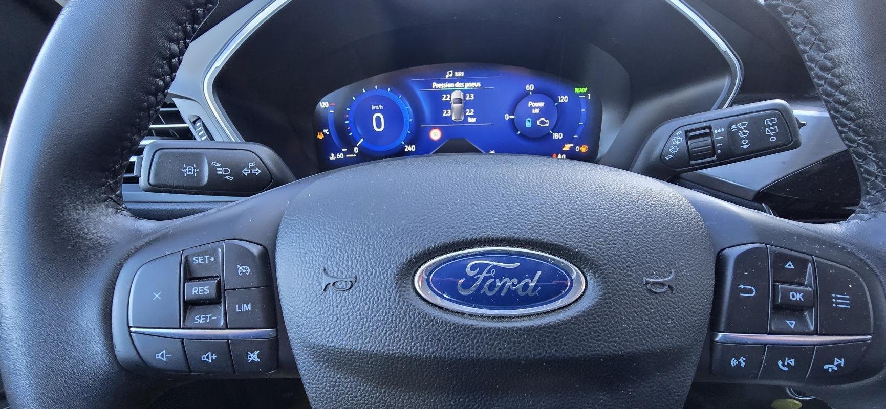Ford Kuga - Photo 22