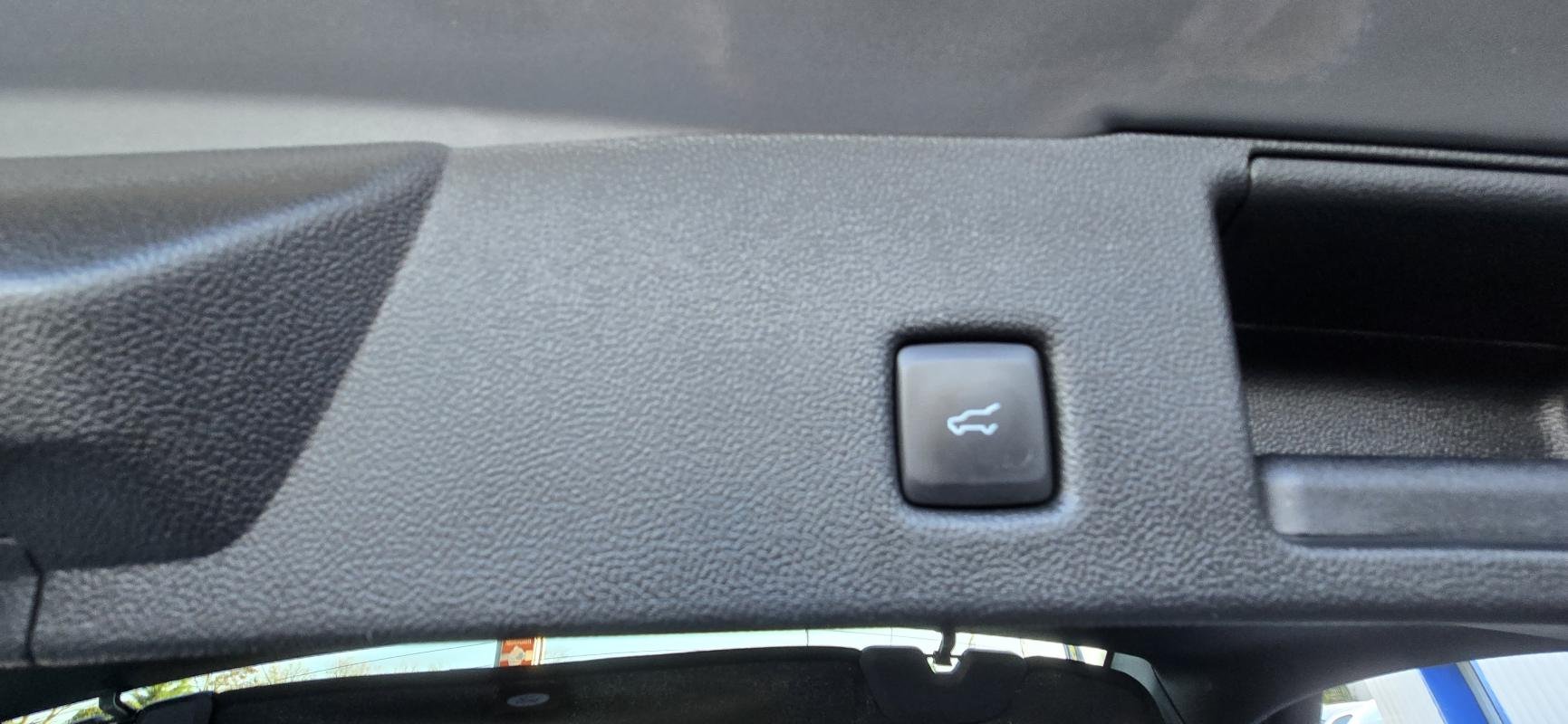 Ford Kuga - Photo 25