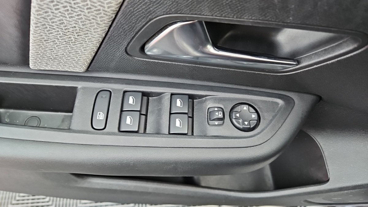 Citroën C4 - Photo 25