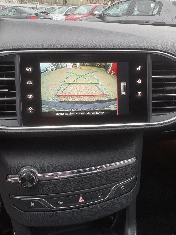 Peugeot 308 SW - Photo 14