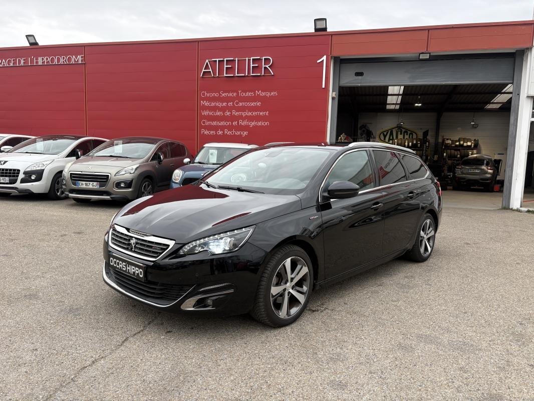 Peugeot 308 SW - Photo 2