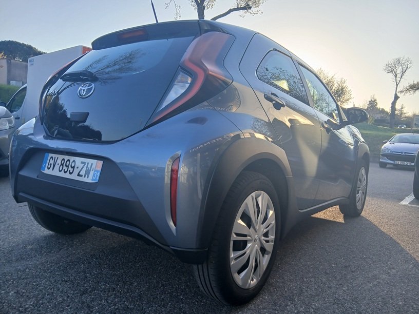Toyota aygo x - Photo 3