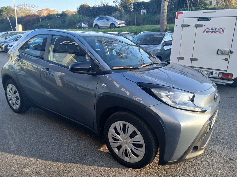 Toyota aygo x - Photo 4